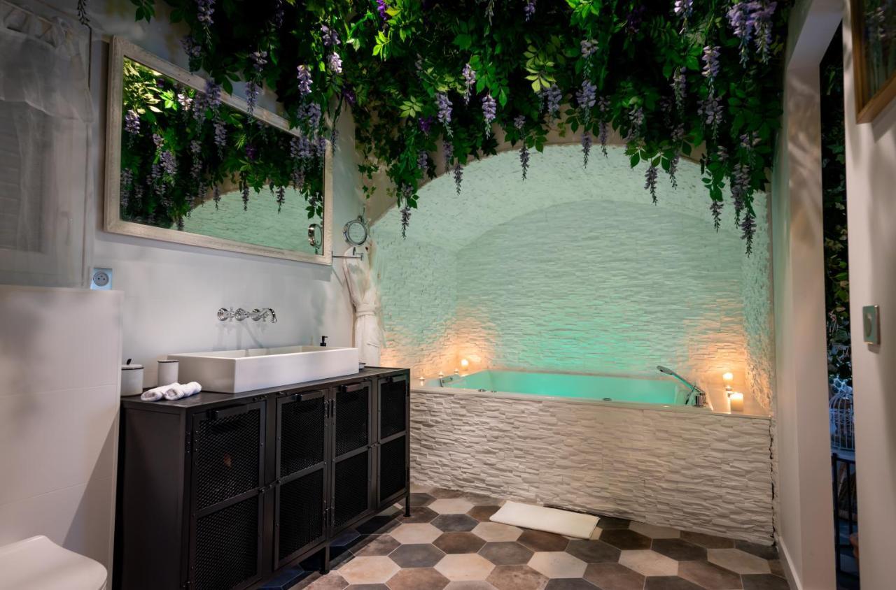 La Bastide Du Rocher Boutique Hotel & Spa ロクブリューヌ・シュル・アルジャン エクステリア 写真